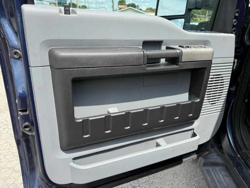 Ford F-250 SD XLT Crew Cab 4WD 2016