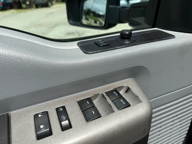 Ford F-250 SD XLT Crew Cab 4WD 2016