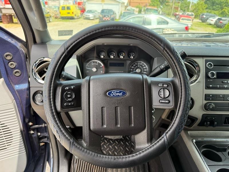 Ford F-250 SD XLT Crew Cab 4WD 2016