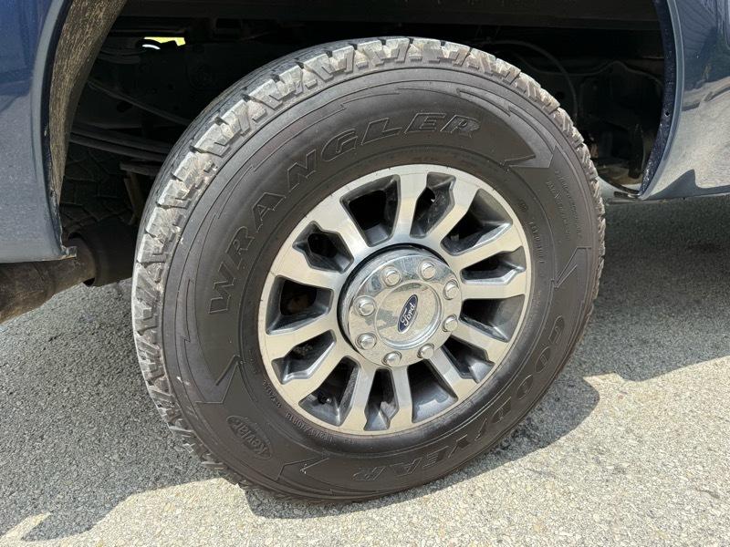 Ford F-250 SD XLT Crew Cab 4WD 2016