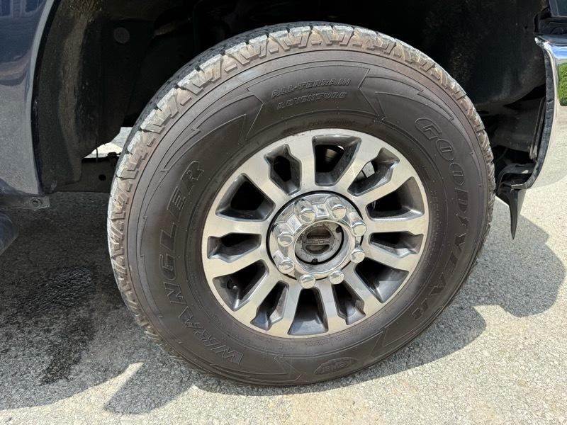 Ford F-250 SD XLT Crew Cab 4WD 2016