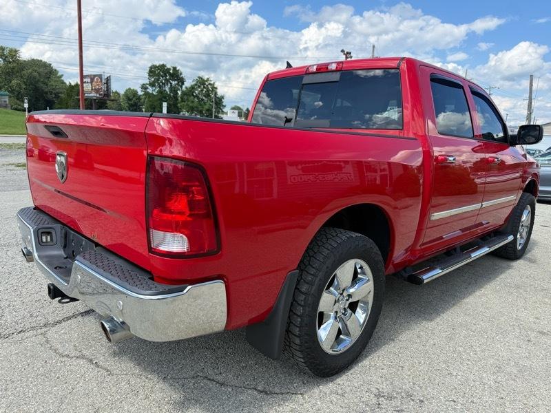 RAM 1500 Big Horn Crew Cab 4WD 2016