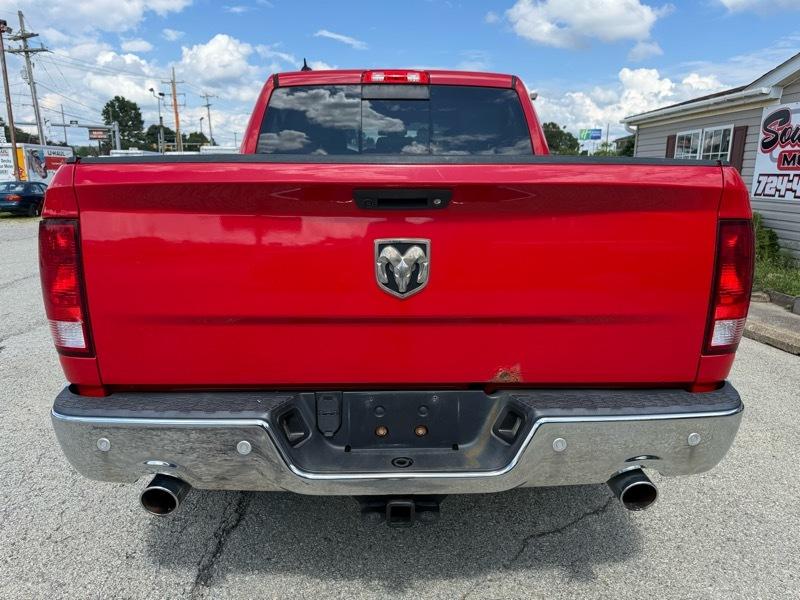 RAM 1500 Big Horn Crew Cab 4WD 2016