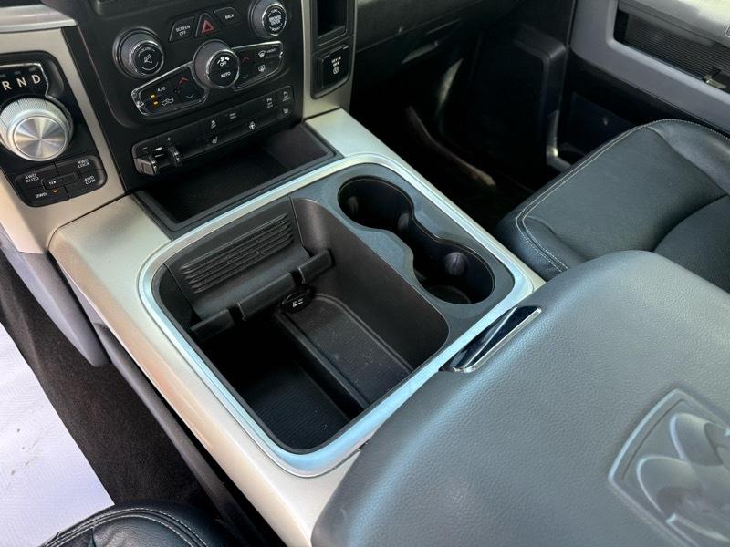 RAM 1500 Big Horn Crew Cab 4WD 2016