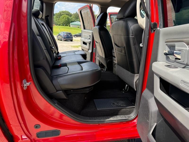 RAM 1500 Big Horn Crew Cab 4WD 2016