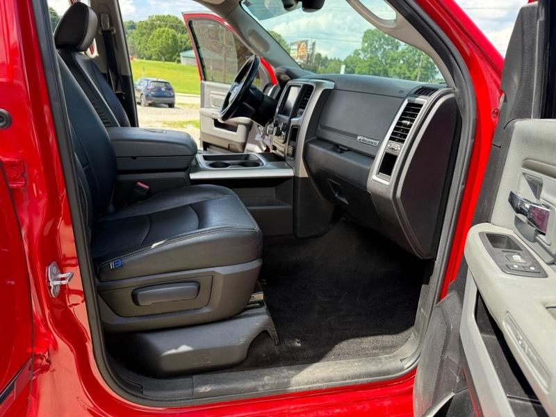 RAM 1500 Big Horn Crew Cab 4WD 2016