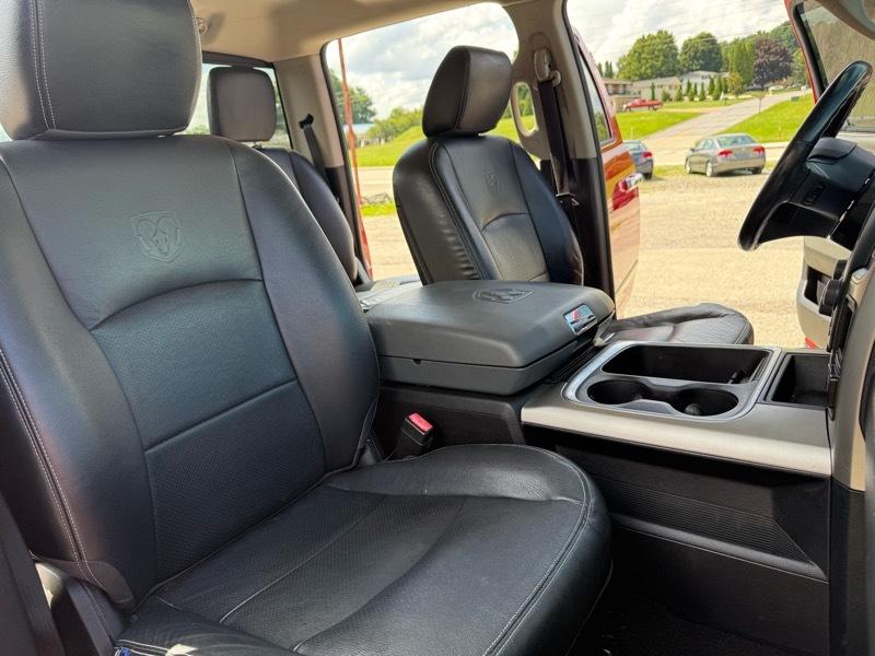 RAM 1500 Big Horn Crew Cab 4WD 2016