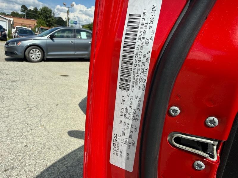 RAM 1500 Big Horn Crew Cab 4WD 2016