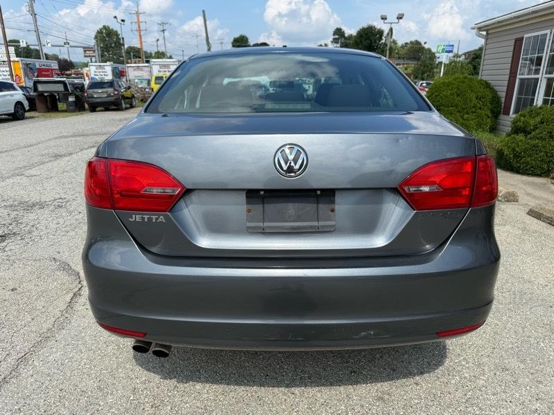 Volkswagen Jetta S 2013
