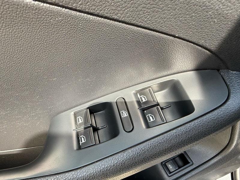 Volkswagen Jetta S 2013