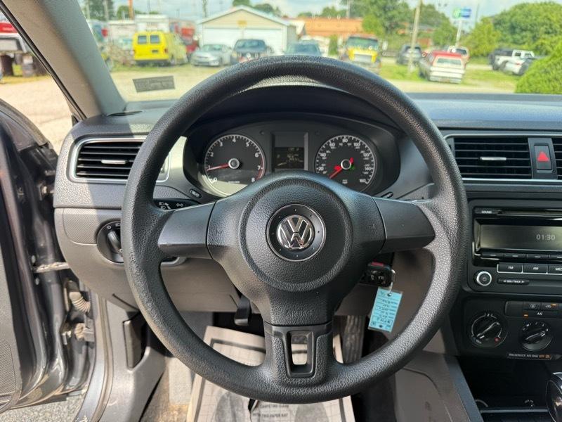 Volkswagen Jetta S 2013