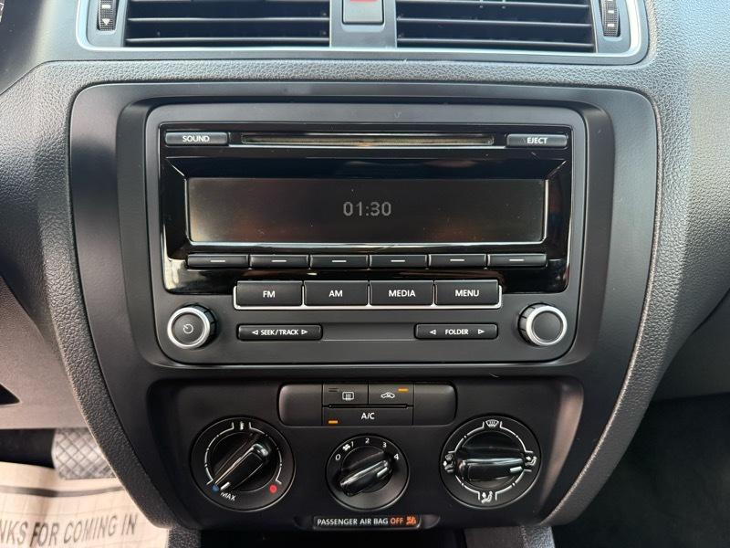 Volkswagen Jetta S 2013