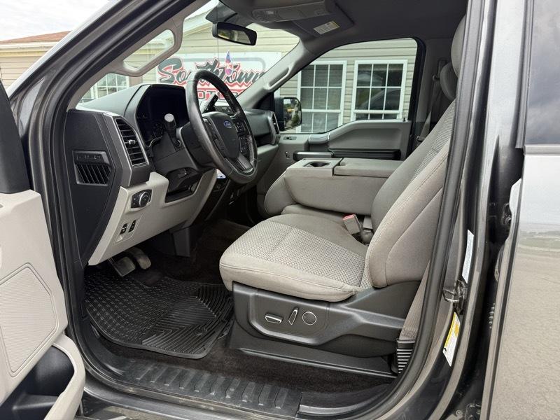 Ford F-150 4WD SuperCrew 145" XLT 2018
