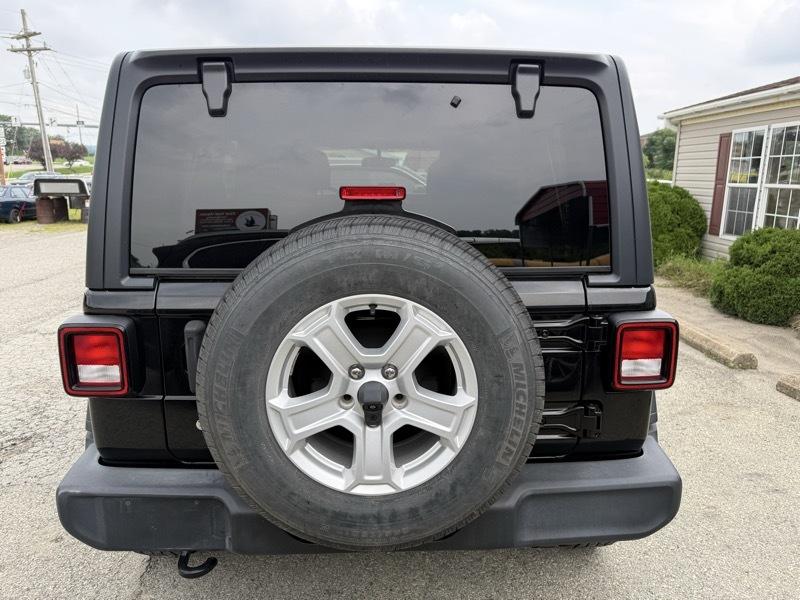 Jeep Wrangler Unlimited Sport 2018