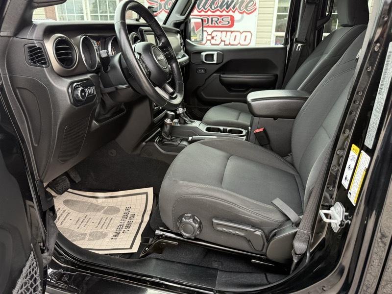 Jeep Wrangler Unlimited Sport 2018