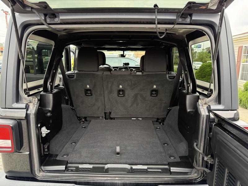 Jeep Wrangler Unlimited Sport 2018