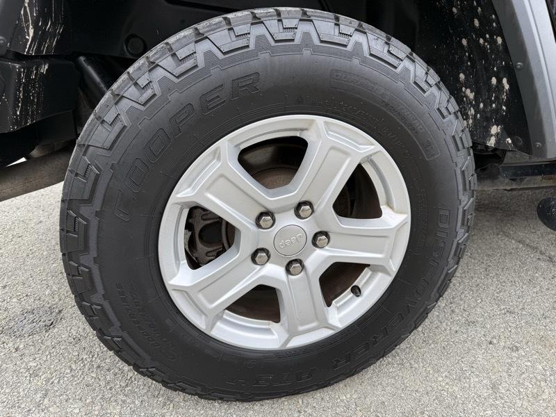 Jeep Wrangler Unlimited Sport 2018