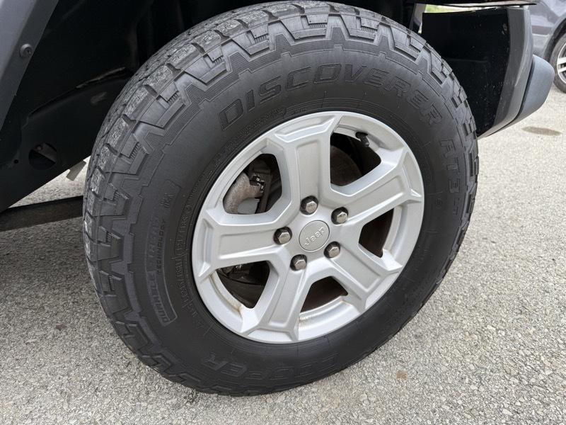 Jeep Wrangler Unlimited Sport 2018