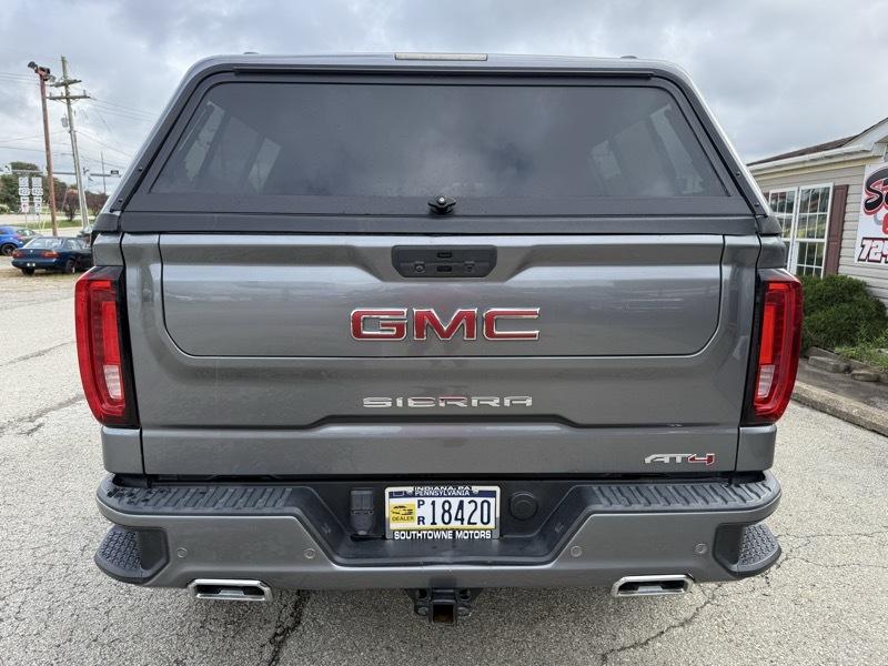 GMC Sierra 1500 AT4 Crew Cab Short Box 4WD 2021