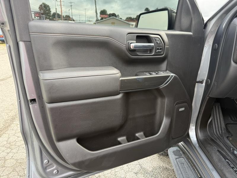 GMC Sierra 1500 AT4 Crew Cab Short Box 4WD 2021