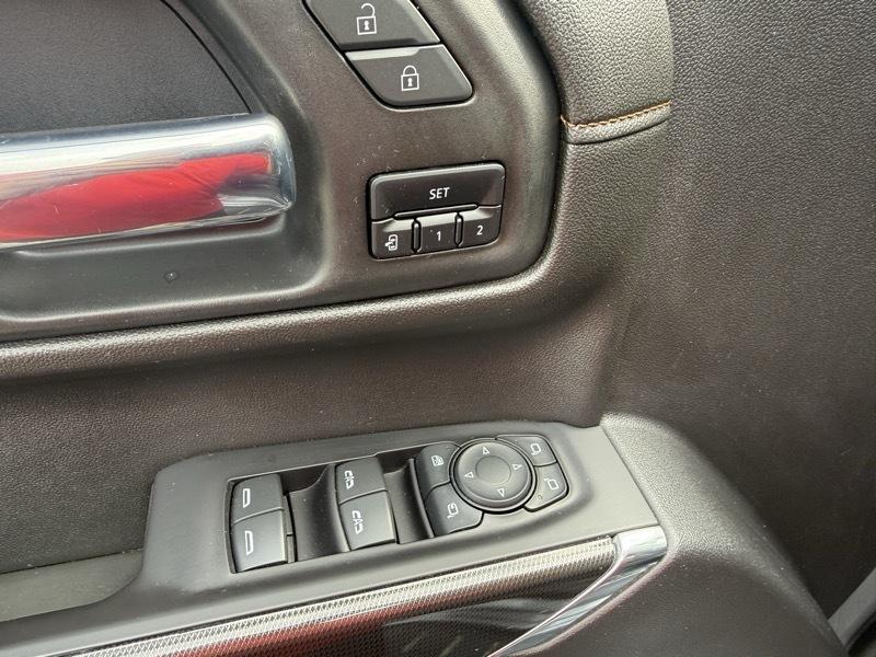 GMC Sierra 1500 AT4 Crew Cab Short Box 4WD 2021