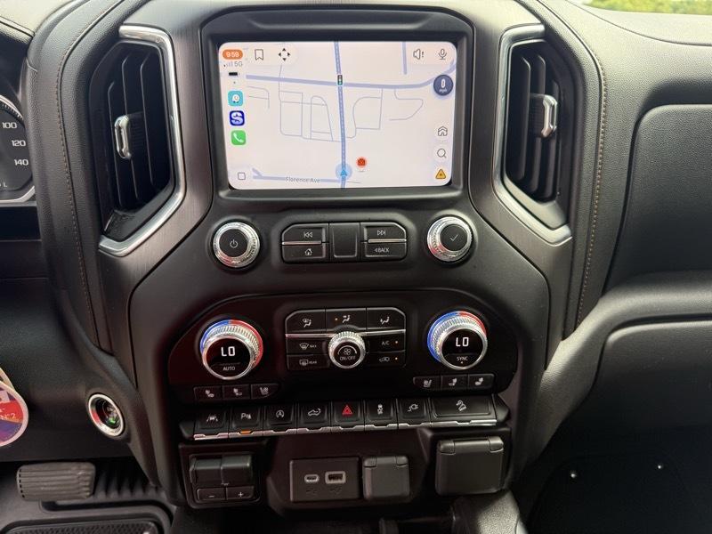 GMC Sierra 1500 AT4 Crew Cab Short Box 4WD 2021