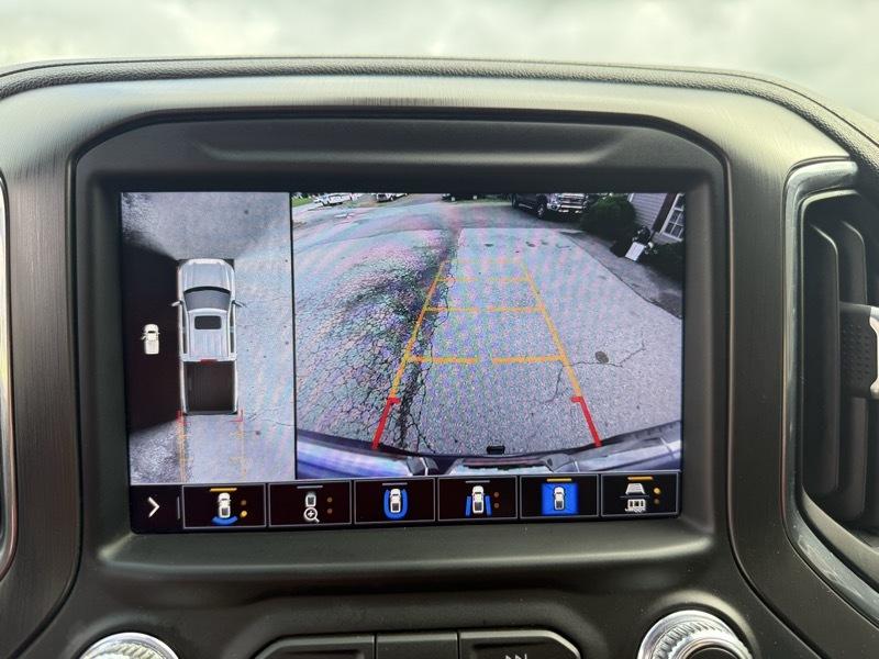 GMC Sierra 1500 AT4 Crew Cab Short Box 4WD 2021