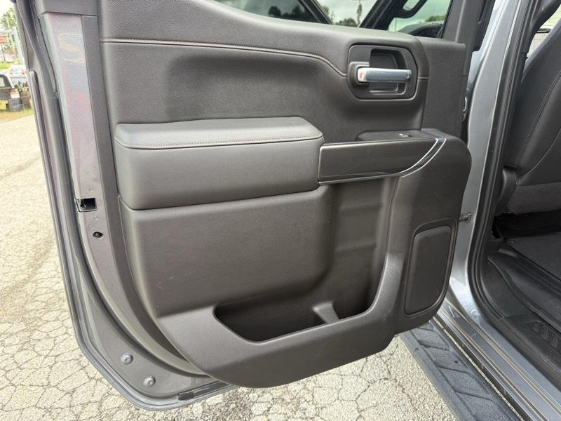 GMC Sierra 1500 AT4 Crew Cab Short Box 4WD 2021