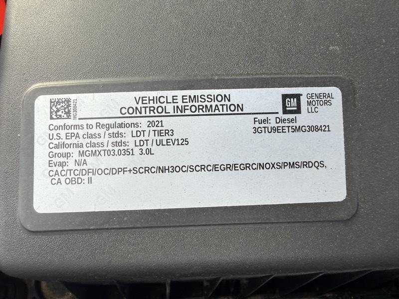 GMC Sierra 1500 AT4 Crew Cab Short Box 4WD 2021