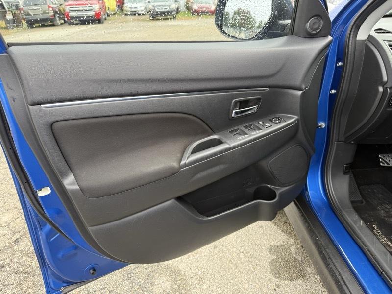 Mitsubishi Outlander Sport 2.0 ES 4WD CVT 2018