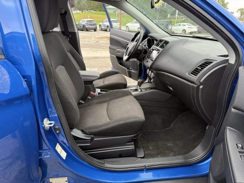 Mitsubishi Outlander Sport 2.0 ES 4WD CVT 2018