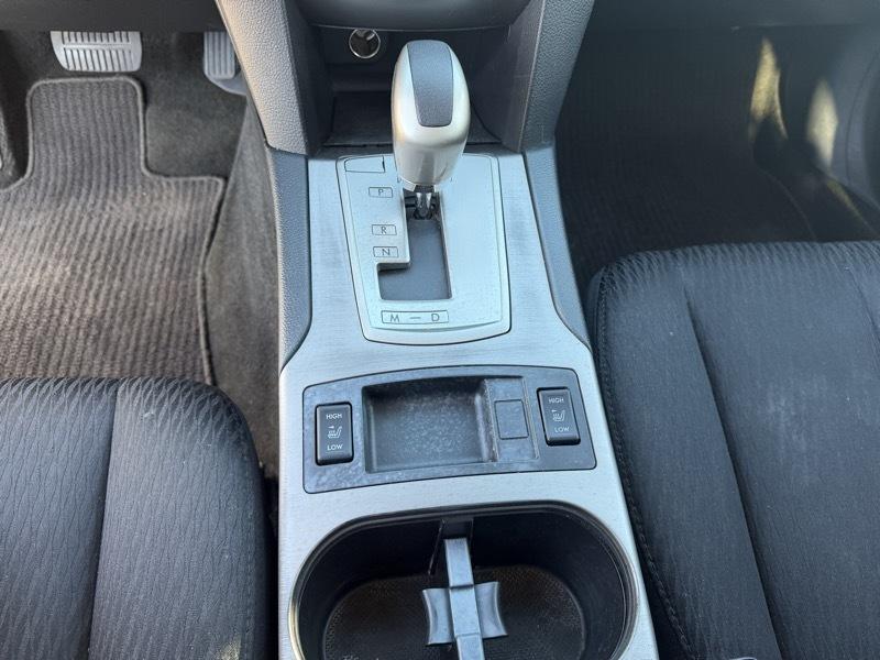 Subaru Outback 2.5i Premium 2012