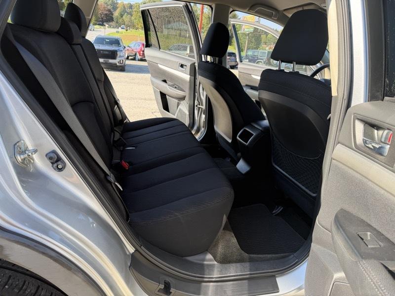 Subaru Outback 2.5i Premium 2012