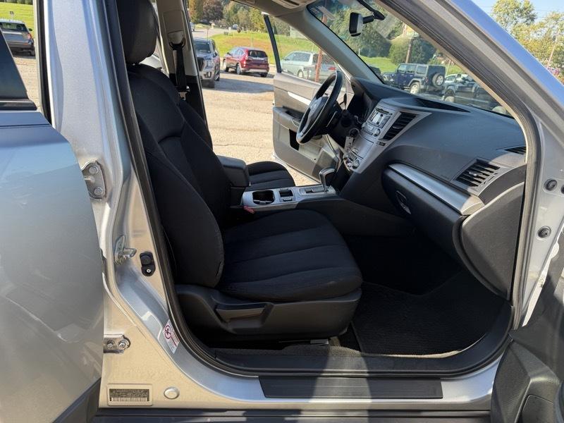 Subaru Outback 2.5i Premium 2012