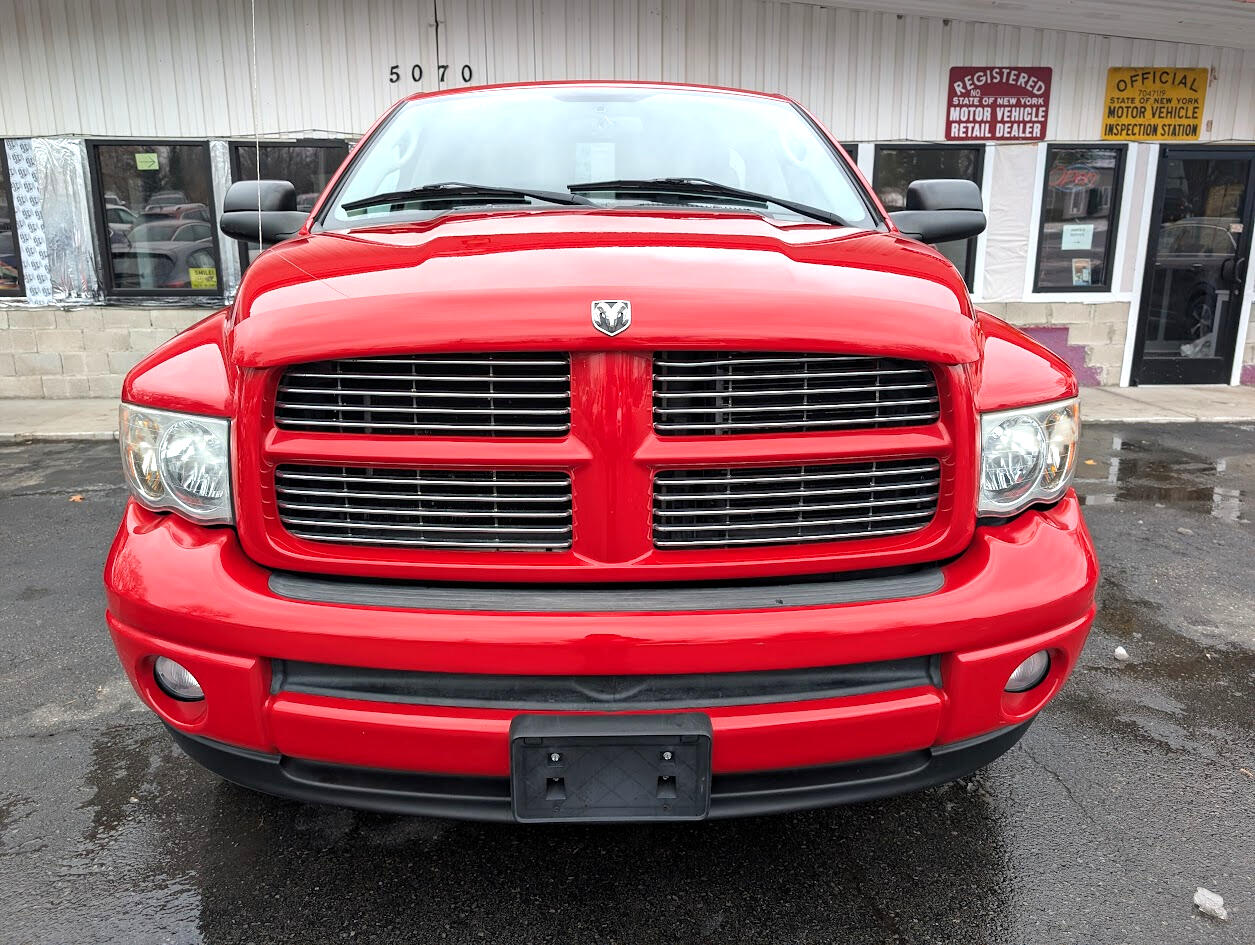 Dodge Ram 1500 ST 4WD 2004