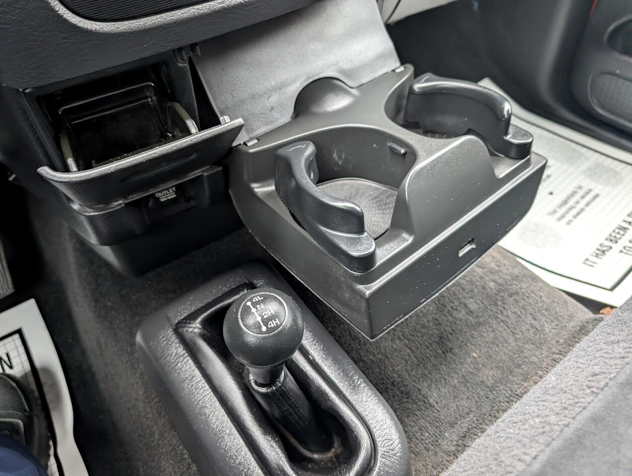 Dodge Ram 1500 ST 4WD 2004