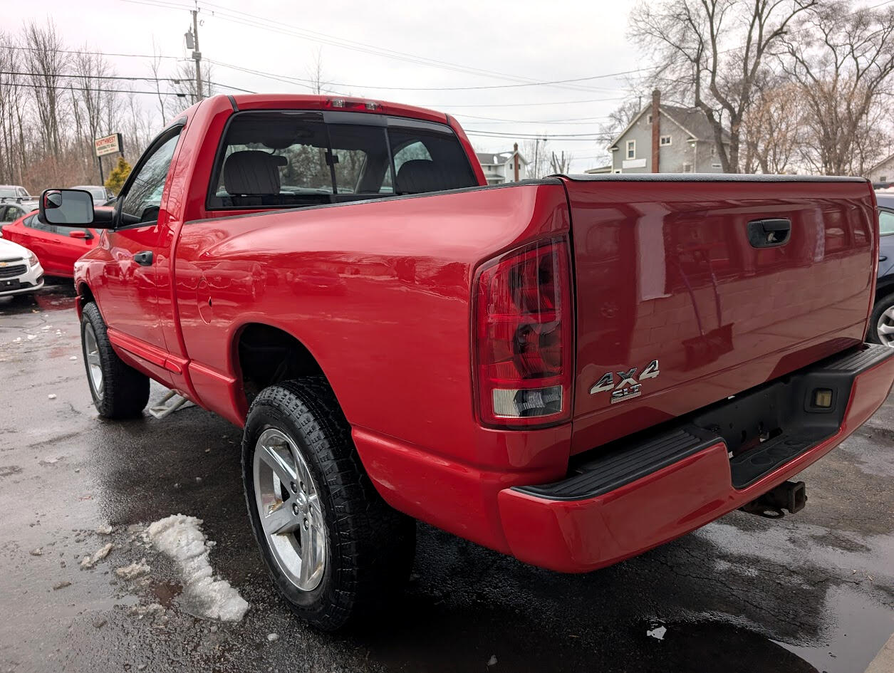 Dodge Ram 1500 ST 4WD 2004