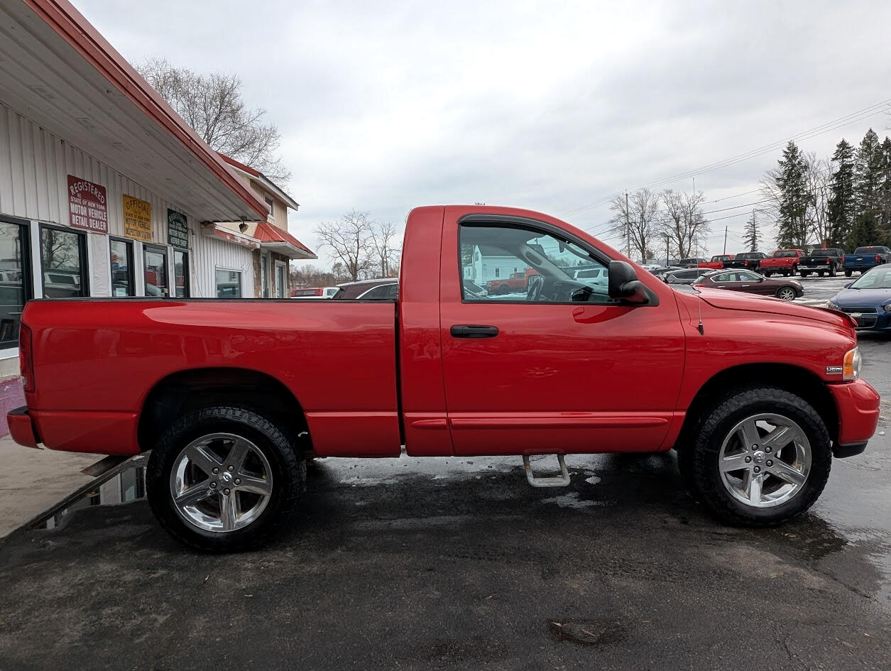 Dodge Ram 1500 ST 4WD 2004