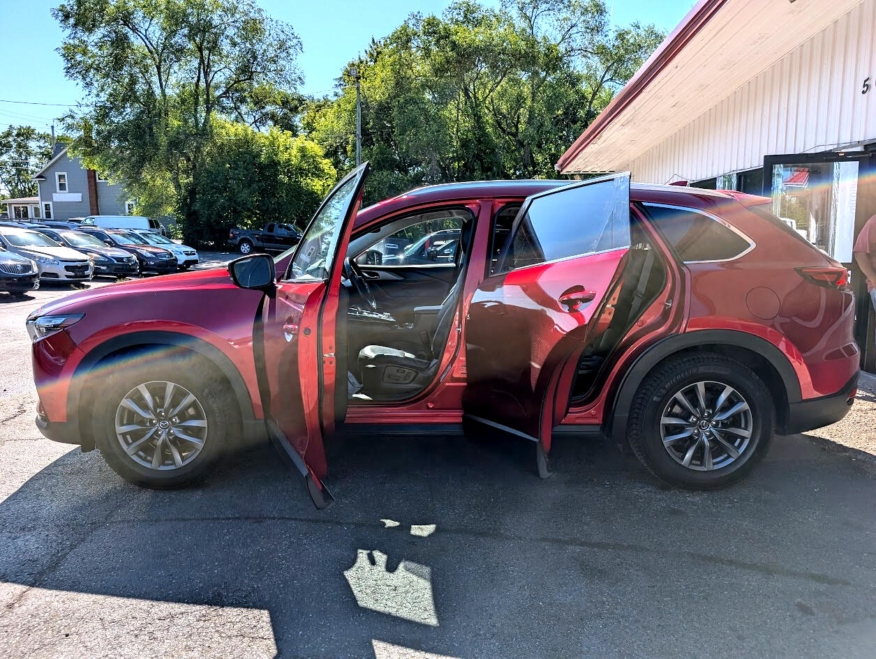 2020 Mazda CX-9 Touring photo 3