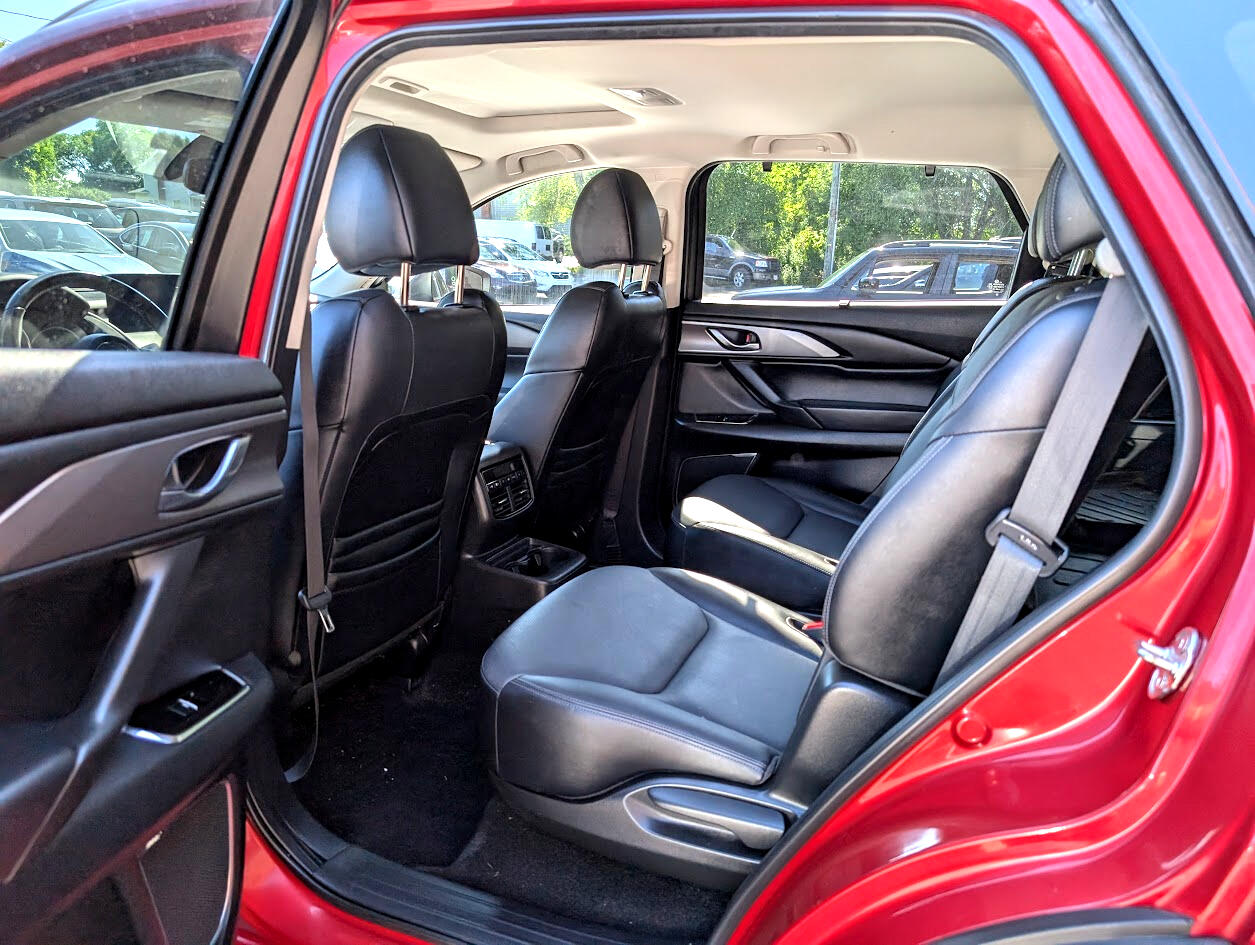 2020 Mazda CX-9 Touring photo 6