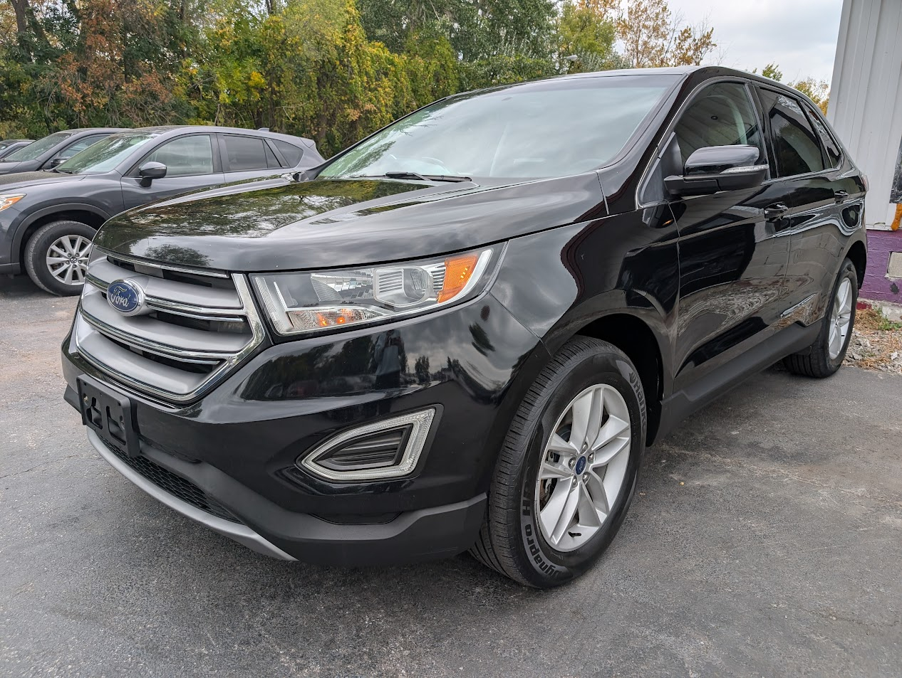 2017 Ford Edge SEL photo 3