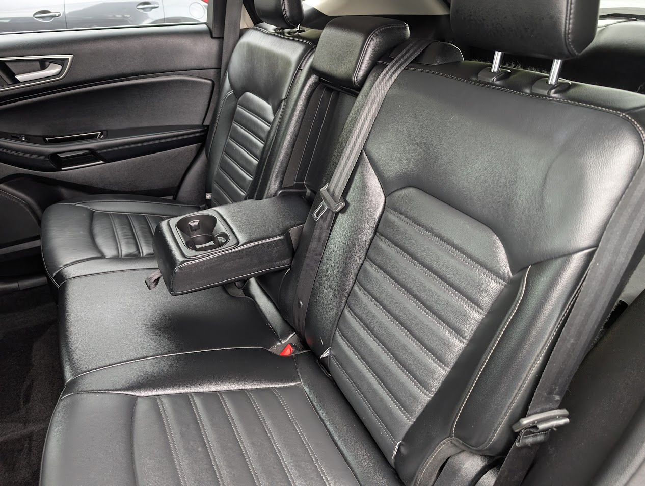 2017 Ford Edge SEL photo 8