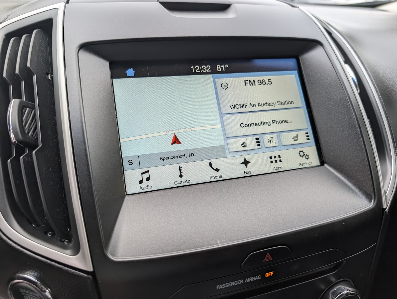 2017 Ford Edge SEL photo 27