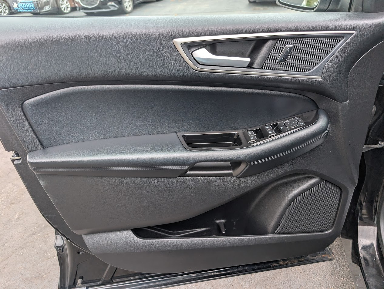 2017 Ford Edge SEL photo 47