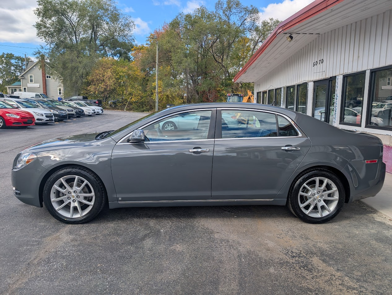 2009 Chevrolet Malibu LTZ photo 4
