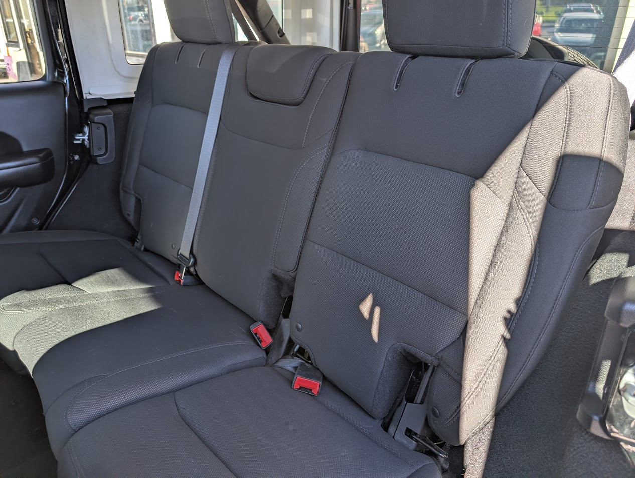 Jeep Wrangler Unlimited Sport 2018