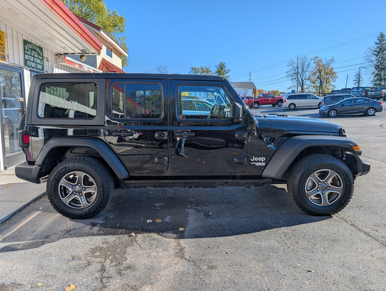 Jeep Wrangler Unlimited Sport 2018