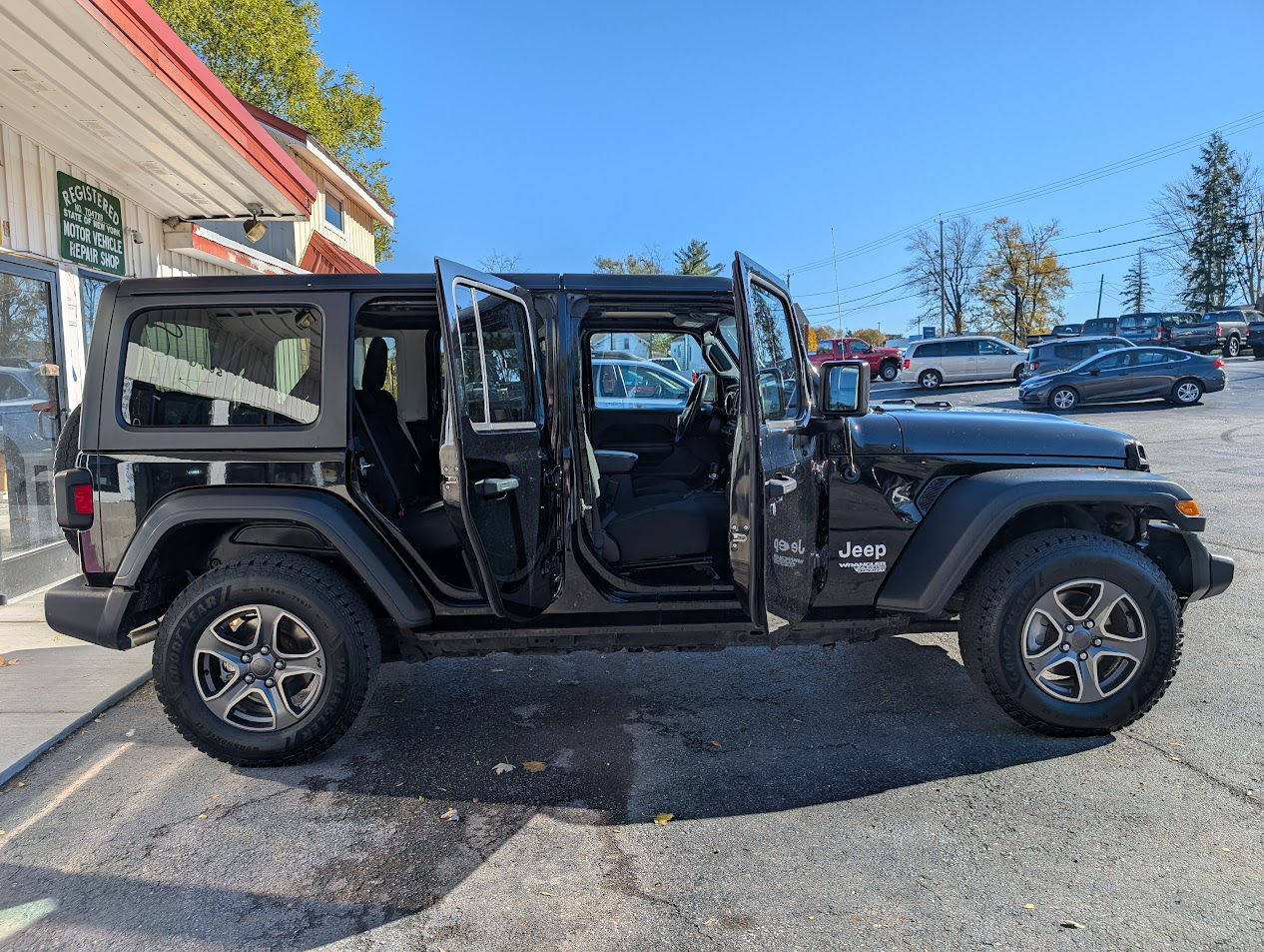 Jeep Wrangler Unlimited Sport 2018