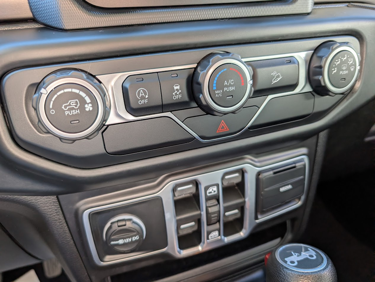 Jeep Wrangler Unlimited Sport 2018