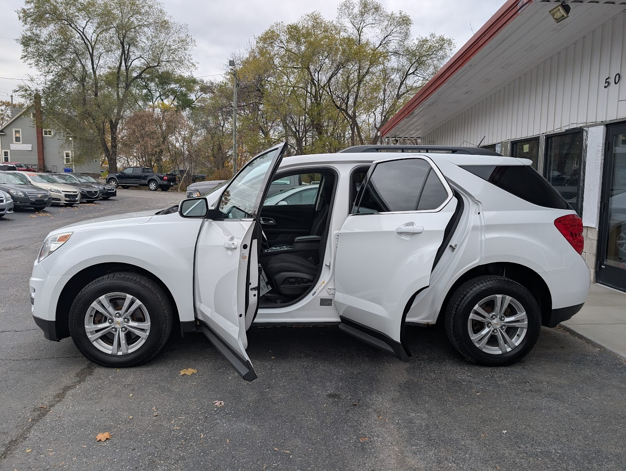 2015 Chevrolet Equinox photo 2